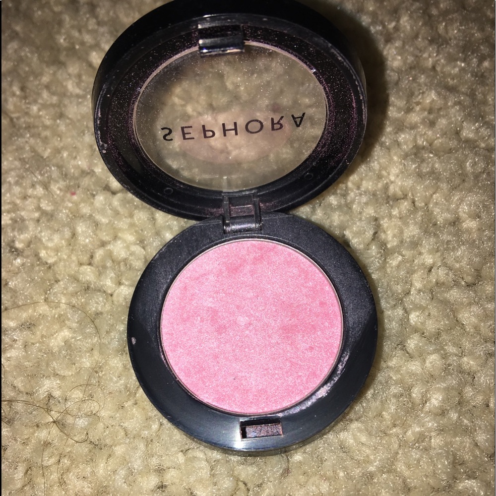 Pink eyeshadow